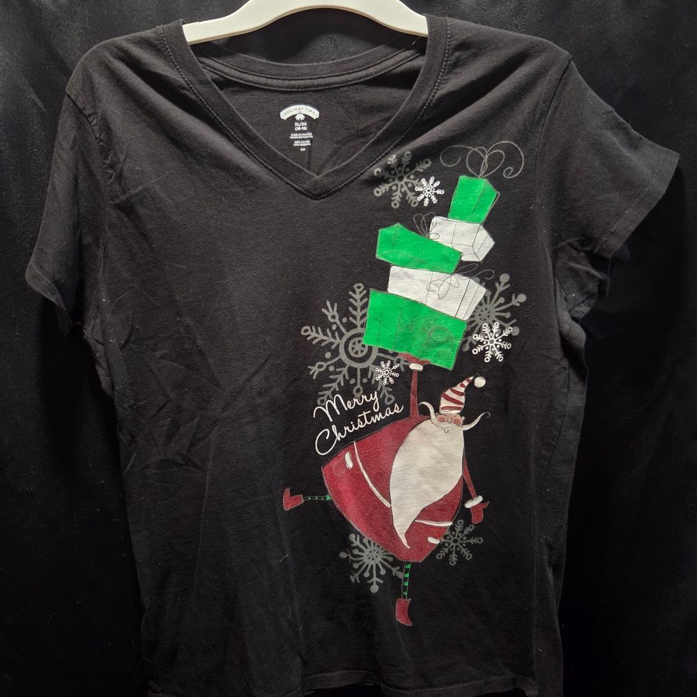 Festive XL Holiday Time Santa Presents Merry Christmas T-Shirt Black Tee Gift